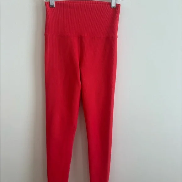 Red Athletic Crop Top and Leggings Set - Picture 3 of 3